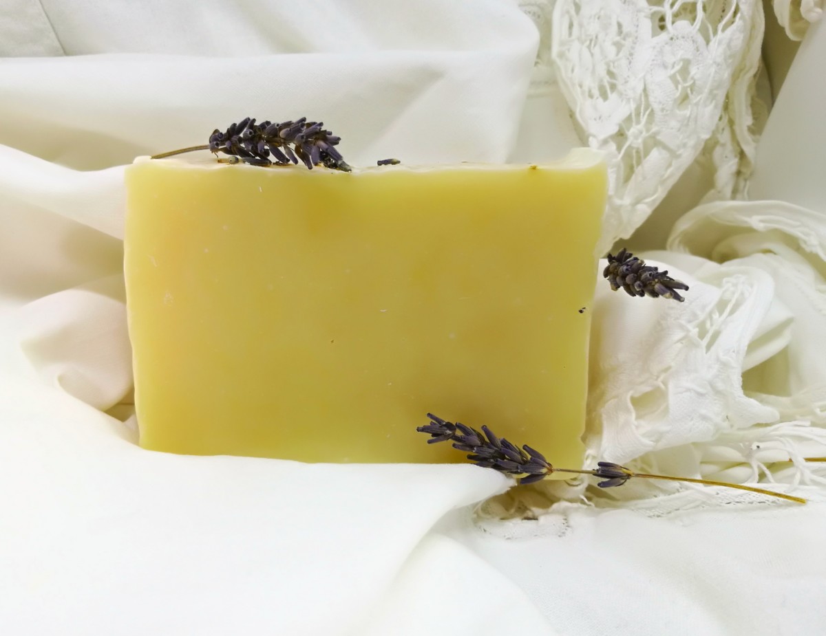 haandlagde saaper natursaaper lavendelsaape